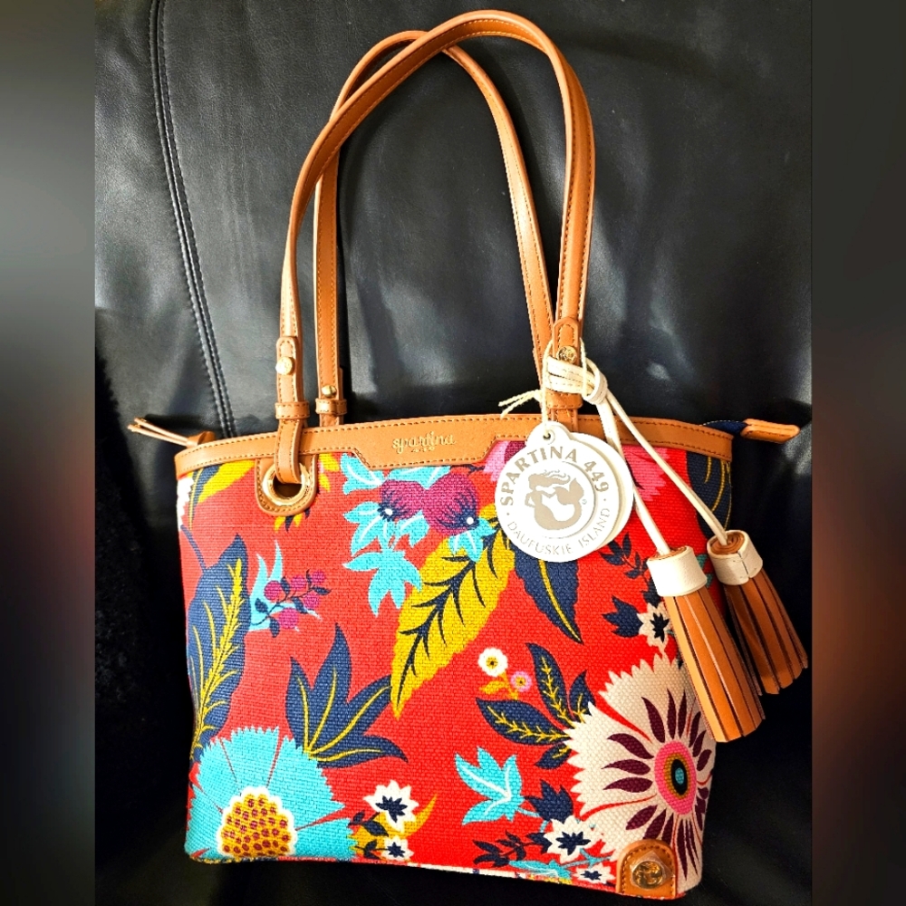 Spartina Island Tote Woven linen and leather Tote with leather Pom Pom charm NWT